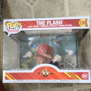 Pop! The Flash with Babies Vinyl Figure
